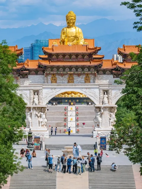 A Must-Do on Your Xinjiang Trip: Spend a Day in Ürümqi!