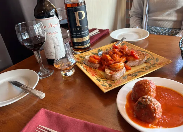 Boston 🉑 Free drinks 🤫 Family-friendly meals