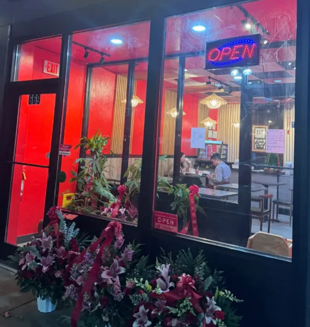 Happy Rice Noodles! Super delicious beef dumplings