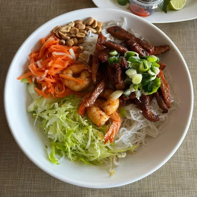 🍜 Pho Delights in Duluth | Fresh & Flavorful Vietnamese Bowls