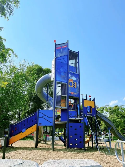 🇨🇦 Lakeview Park: Our Family's Summer Obsession! ⛱️✨