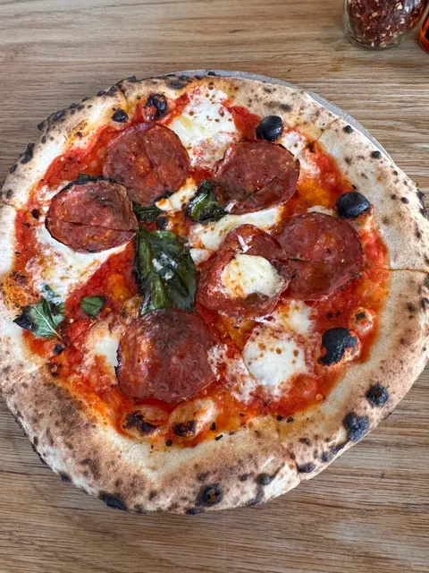 New York Brooklyn Foodie Spot | Roberta’s 🍕