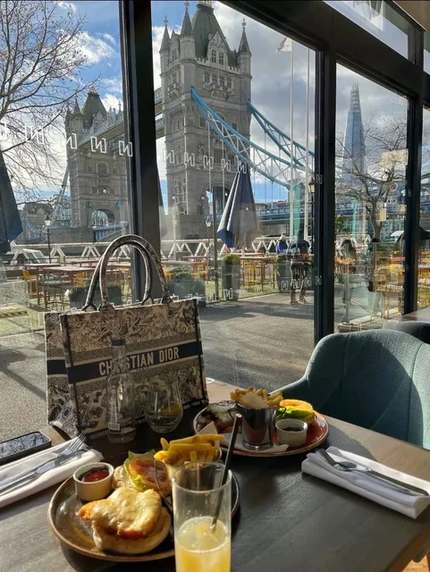 🇬🇧 London | Vicinity - The Most Underrated View Restaurant! 🌉  