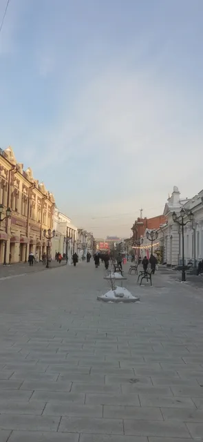 🌆 Irkutsk: Karl Marx Street — A Stroll Through Time and Treasures（2）