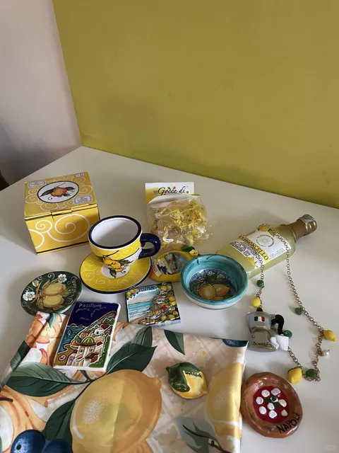 🇮🇹 "Southern Italy 🍋 | Souvenirs 🛍️