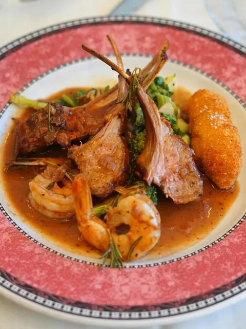 👉West Village 4.9/5 Italian Restaurant Lamb Chops Are Amazing 💯