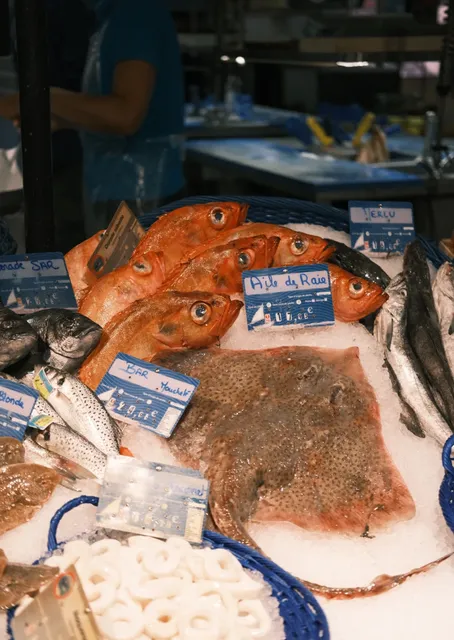 ​​🇫🇷 Toulouse | Marché Victor Hugo: A Feast for the Senses! 🌿🍅​​