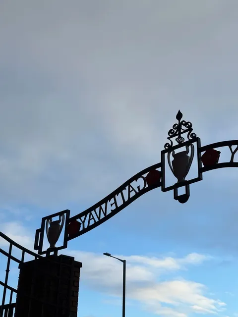 My Anfield Pilgrimage - A Must-See Guide for Liverpool FC Fans! 🔴⚽