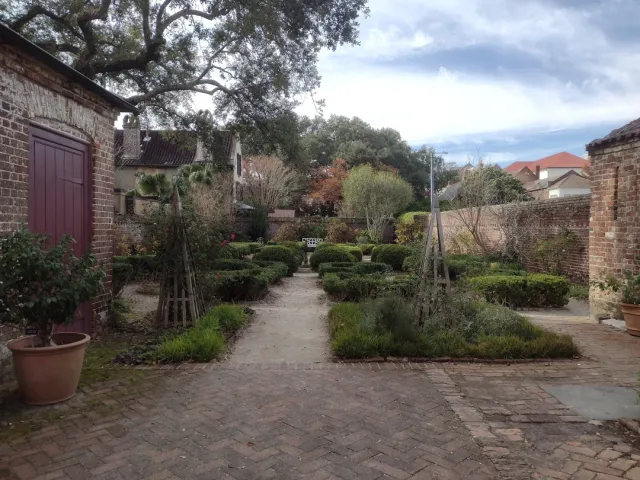 Heyward-Washington House: A Historic Gem! 🏛️🌿