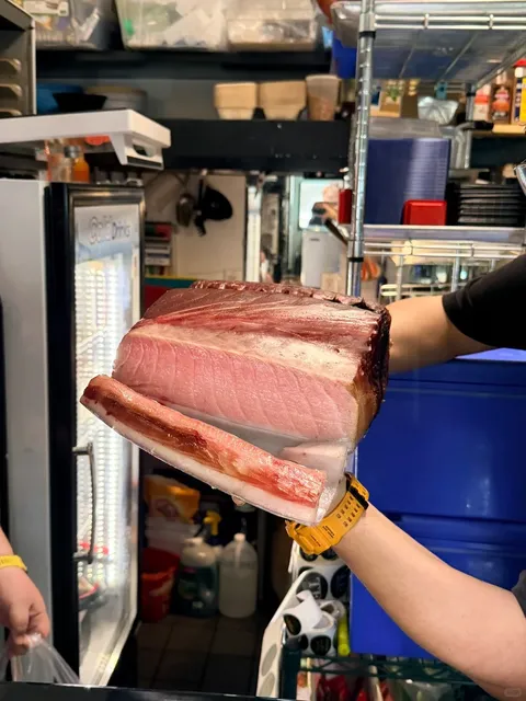 I’d Go to Work on Weekends Just for This Sushi Bento… 🍣💼