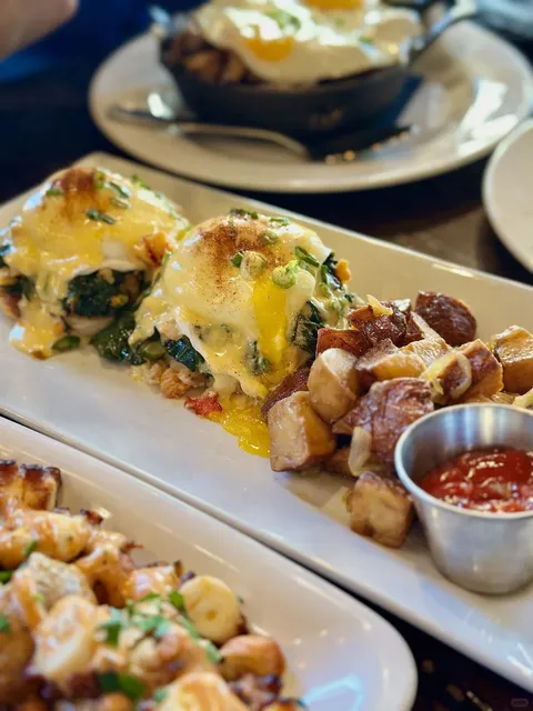 Checking Out Boston’s Brunch Queue King’s Neighbor 📍Sulmona