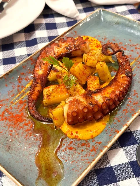 The Best Paella Near Sagrada Família 🥘