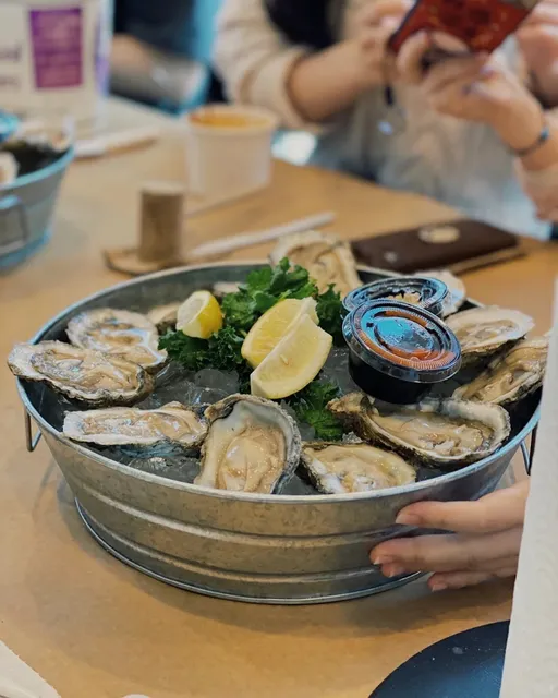 Annapolis Day Trip | Sandy Point Park + Seafood Feast! ⚓️🌞