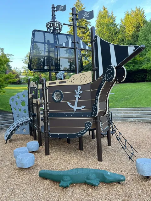 Seattle Diary--Clyde Beach Park