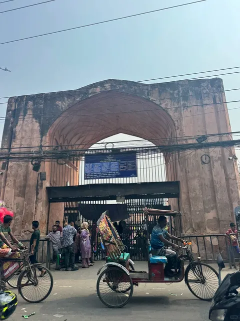 Dhaka Attractions Guide: Must-See Spots & Transport Hacks 🇧🇩✨