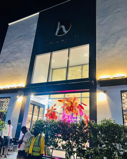 Douala's Sweet Secret: Pâtisserie H