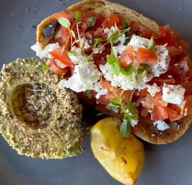 Leura Foodie Guide | Brunch, Pizza & Hidden Cafés in Blue Mountains ☕