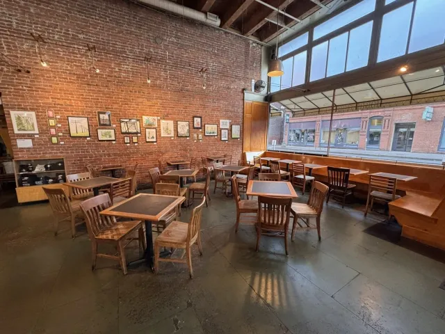 Spacious Café, Early Hours, Great Coffee & Calm Vibe