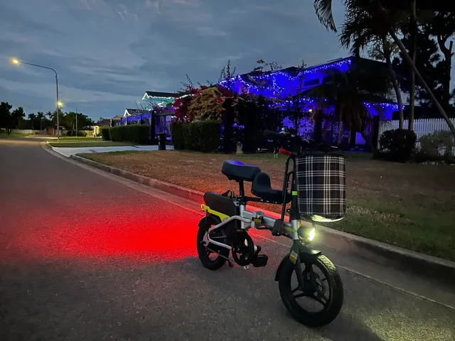 Townsville Nights: Electric Strolls Along the River 🛵🌉