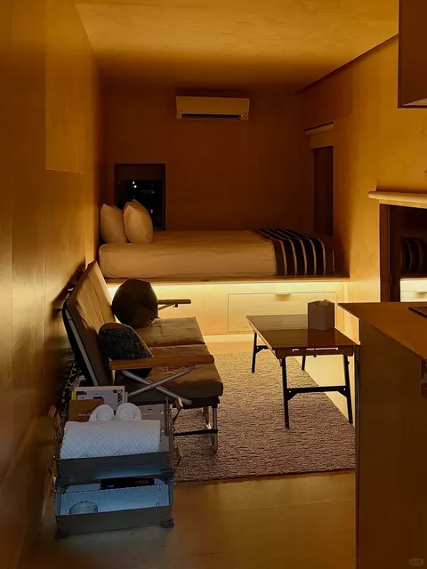 Snow Peak Cabin in Seattle