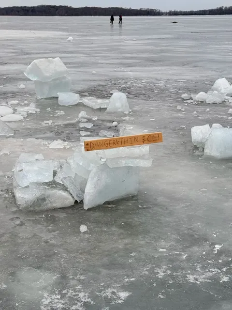 Madison｜Statue of Liberty on Frozen Lake Mendota! 🗽❄️