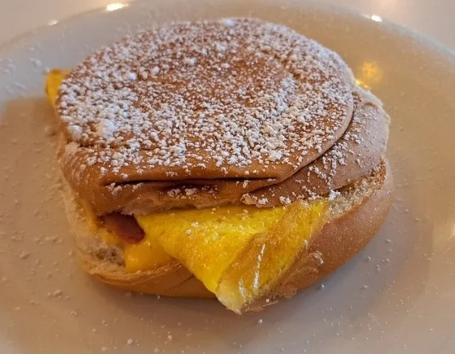 San Juan: Train-Themed Restaurant Experience