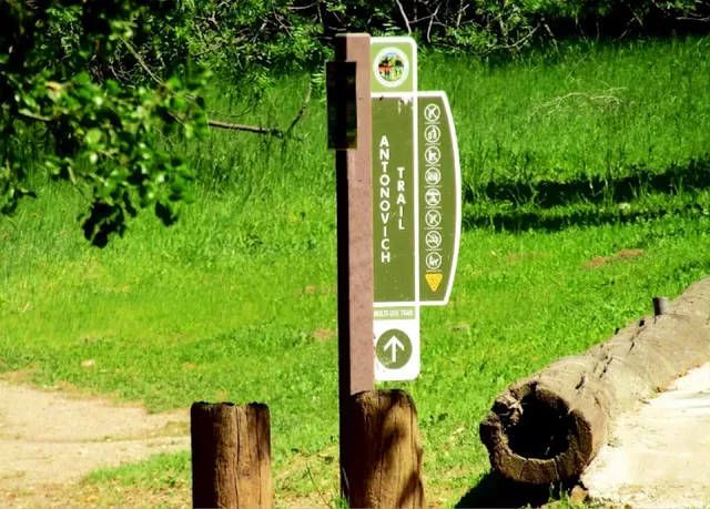 Exploring LA Parks: Walnut Creek Trail Adventure 🌿🥾