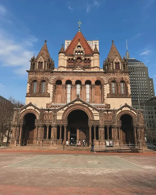 🏛️🎨 Trinity Church: Boston’s Architectural Masterpiece 🕍✨