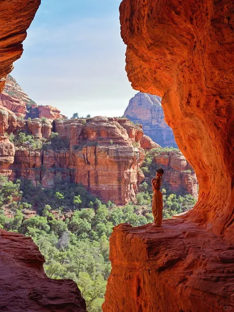 Sedona's Subway Cave Hike is ABSOLUTELY WORTH IT! 🚇🏜️