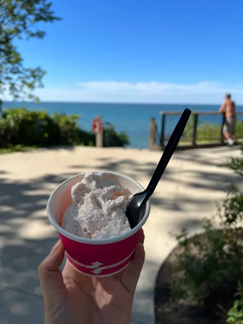 😌 Two Hours by Lake Erie in Cleveland – A Perfect Little Escape 🌊🍦