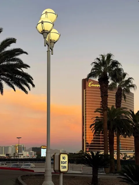 Vegas｜American-made Thai-style Beijing Duck Curry 🦆