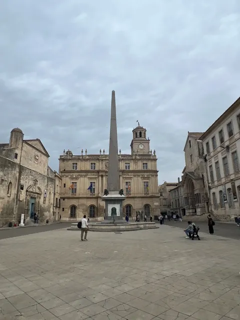 Arles, Provence: Where Rome Meets Van Gogh 🏛️🎨
