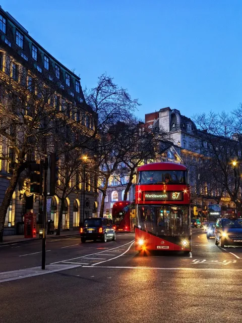  London Under the Night Sky – Pure Magic!🌇