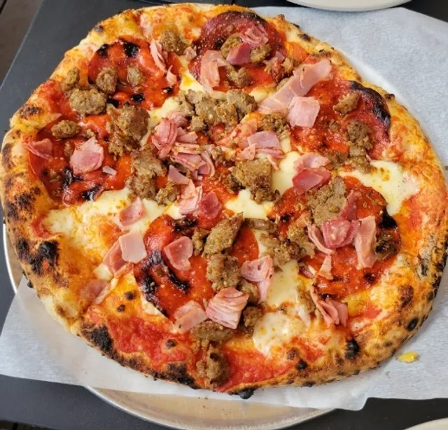 Fired Up Pizzeria: Durango's Pizza Legend