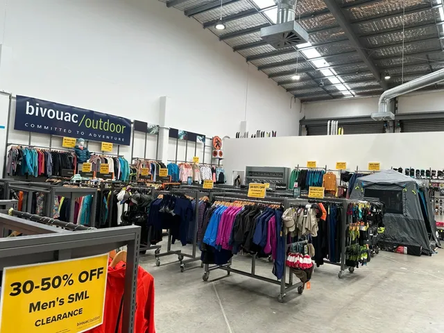 🇳🇿 Christchurch Outdoor Shopping | Arc'teryx Review (Meh…) 🏔️🛍️
