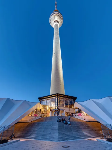 🇩🇪 Berlin Bucket List: Must-See Attractions Guide!