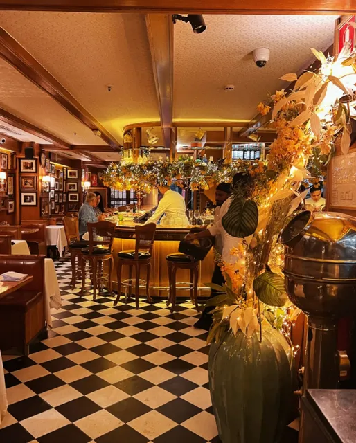 Top 1 Seafood Restaurant in Barcelona