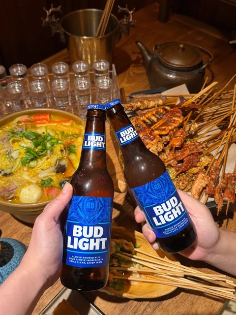 Trendy Chinese-Style Bistro Now Open in Diamond Bar 🍶✨