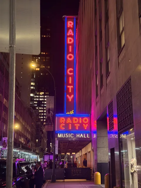 NYC Food Diary: Salt Bae's Steak + Magnolia's Legendary Banana Pudding