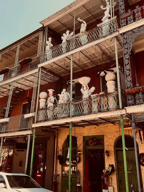 Vampire Vibes in New Orleans' French Quarter... 🧛‍♂️