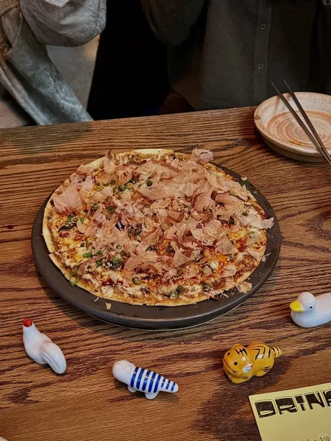 Eel Pizza + Hake Chowder Bread Dip – NYC’s New Carb Heaven! 🍞