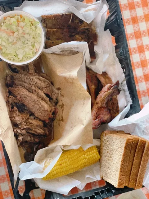 El Paso, Texas: Hidden Gem Museum & Legendary BBQ Spot! 🇺🇸🔥