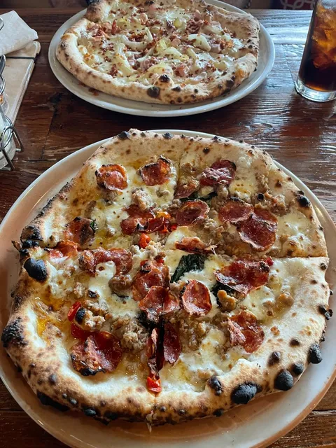 “Charlotte Food Exploration” Finally had some delicious pizza 🍕