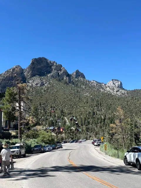 Hiking Near Las Vegas (Beginner-Friendly!) 🌄