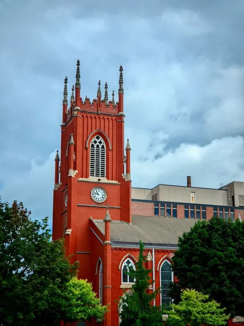🇨🇦 London, Ontario - The True "Forest City"! 🌳✨