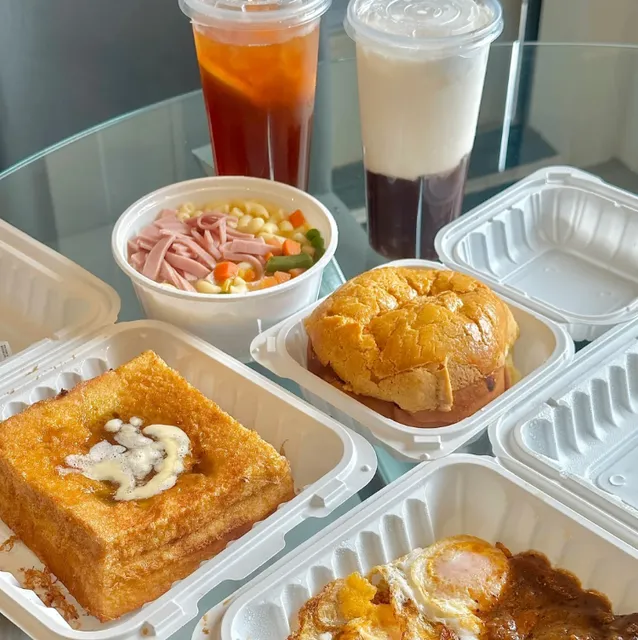 Only $10 Per Person?! This Cantonese Cafe Beats Inflation!  