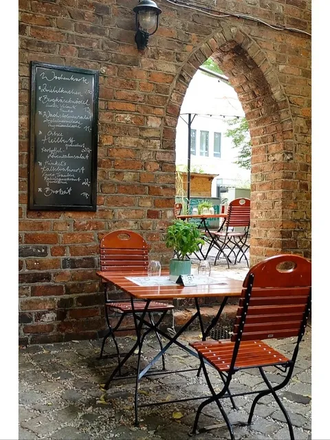 Berlin Food Find | A 400-Year-Old Restaurant Once Visited by Napoleon!