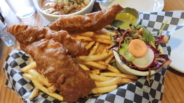 Victoria's Hidden Gem Restaurant 🍴 | Downtown Dining Guide