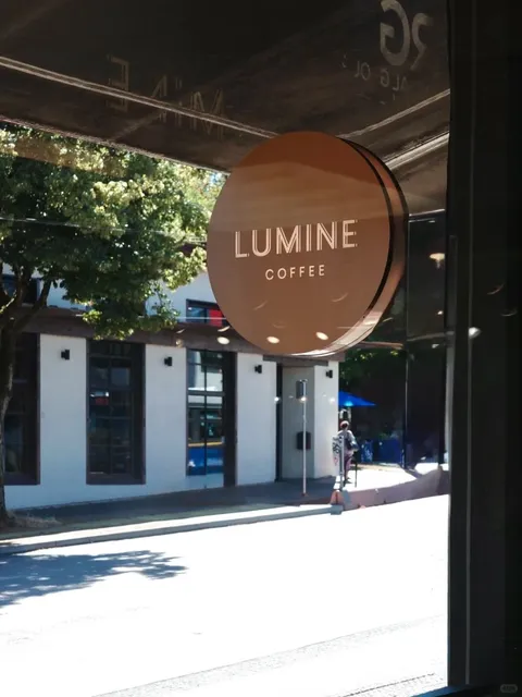 🇨🇦 Vancouver’s Cozy Coffee Gem | Lumine Coffee ☕✨  