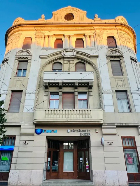 🇭🇺 Szeged Streetscapes: A Living Postcard!